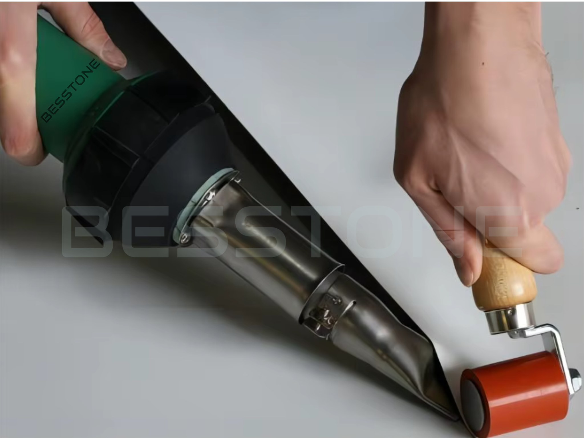 BESSTONE PRO 1600W - zgrzewarka ręczna do membran 230V